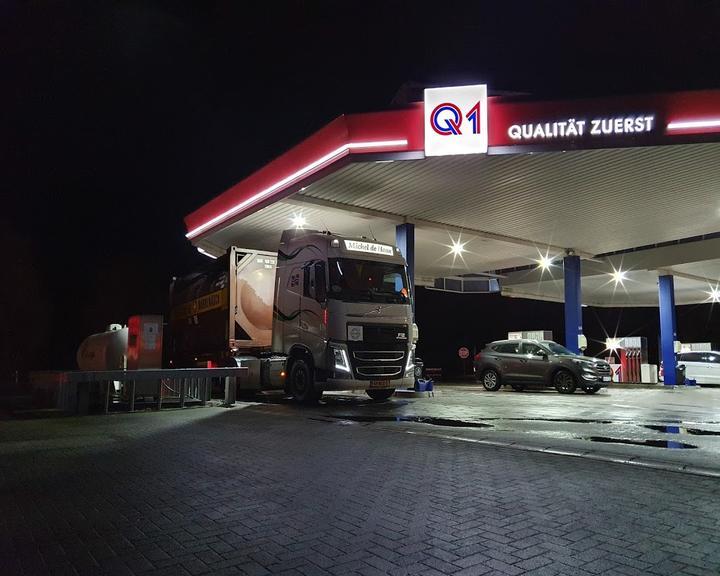 Q1 Tankstelle